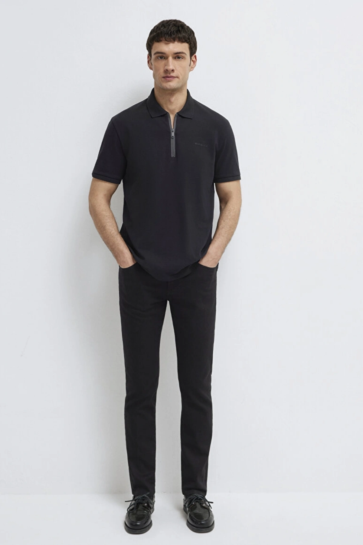 MAVİ YARIM FERMUARLI POLO TİŞÖRT Siyah