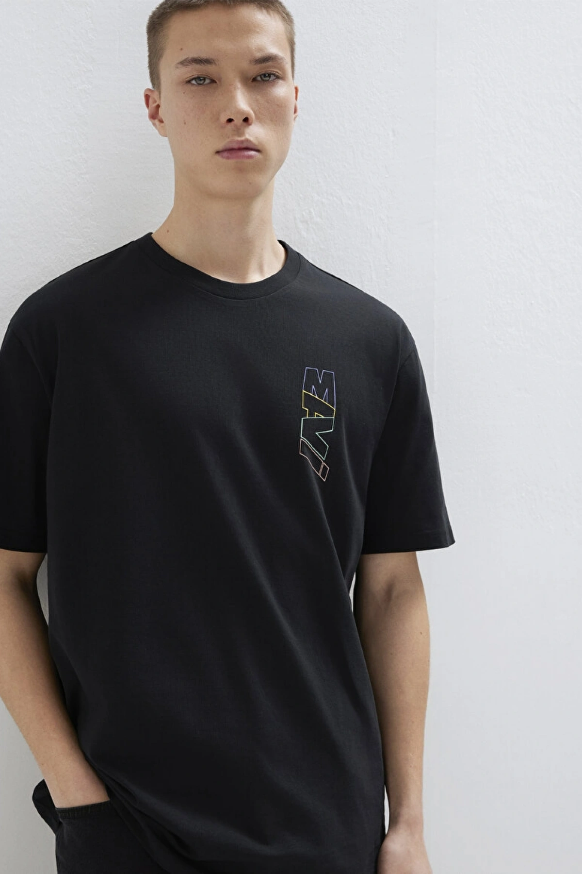 MAVİ BASKILI TİŞÖRT Siyah