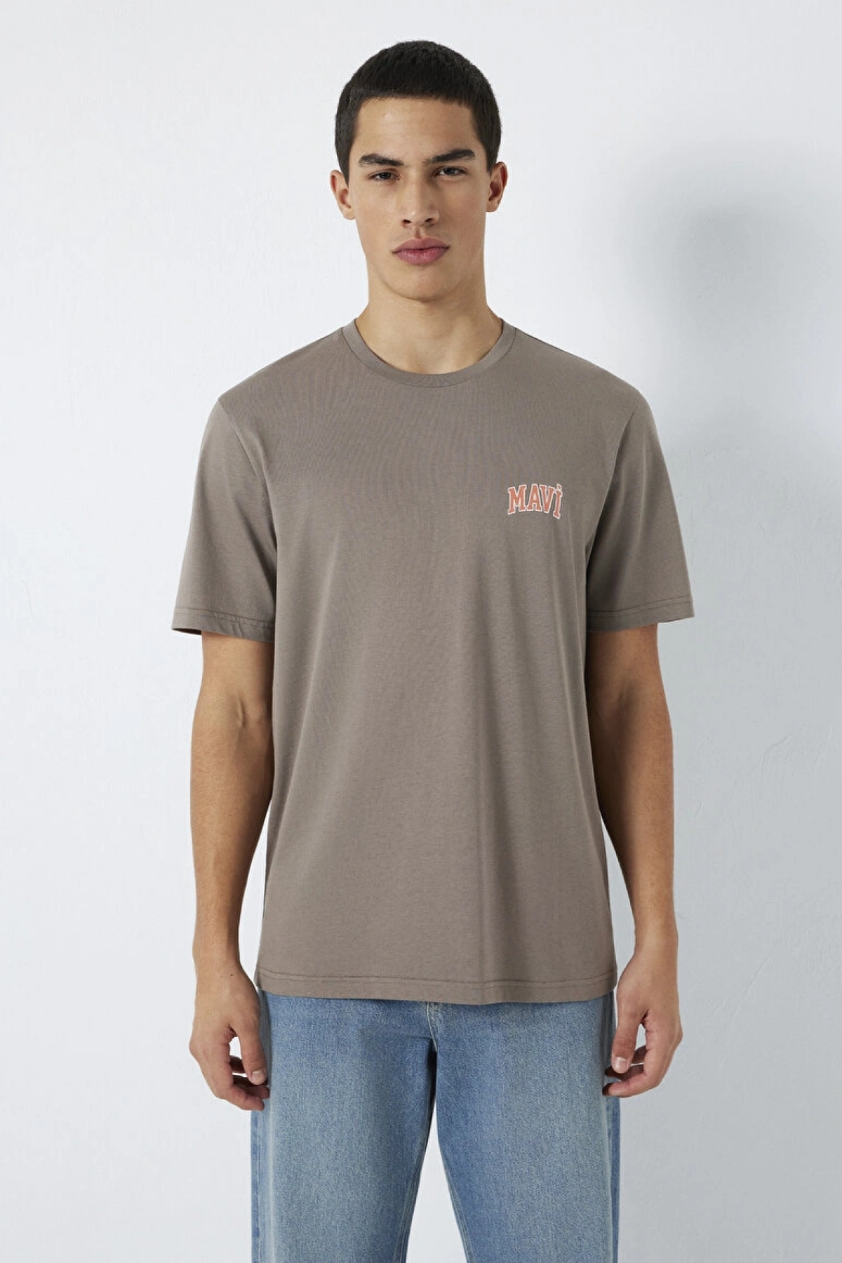 Mavi Logo Baskılı Kahverengi Tişört
