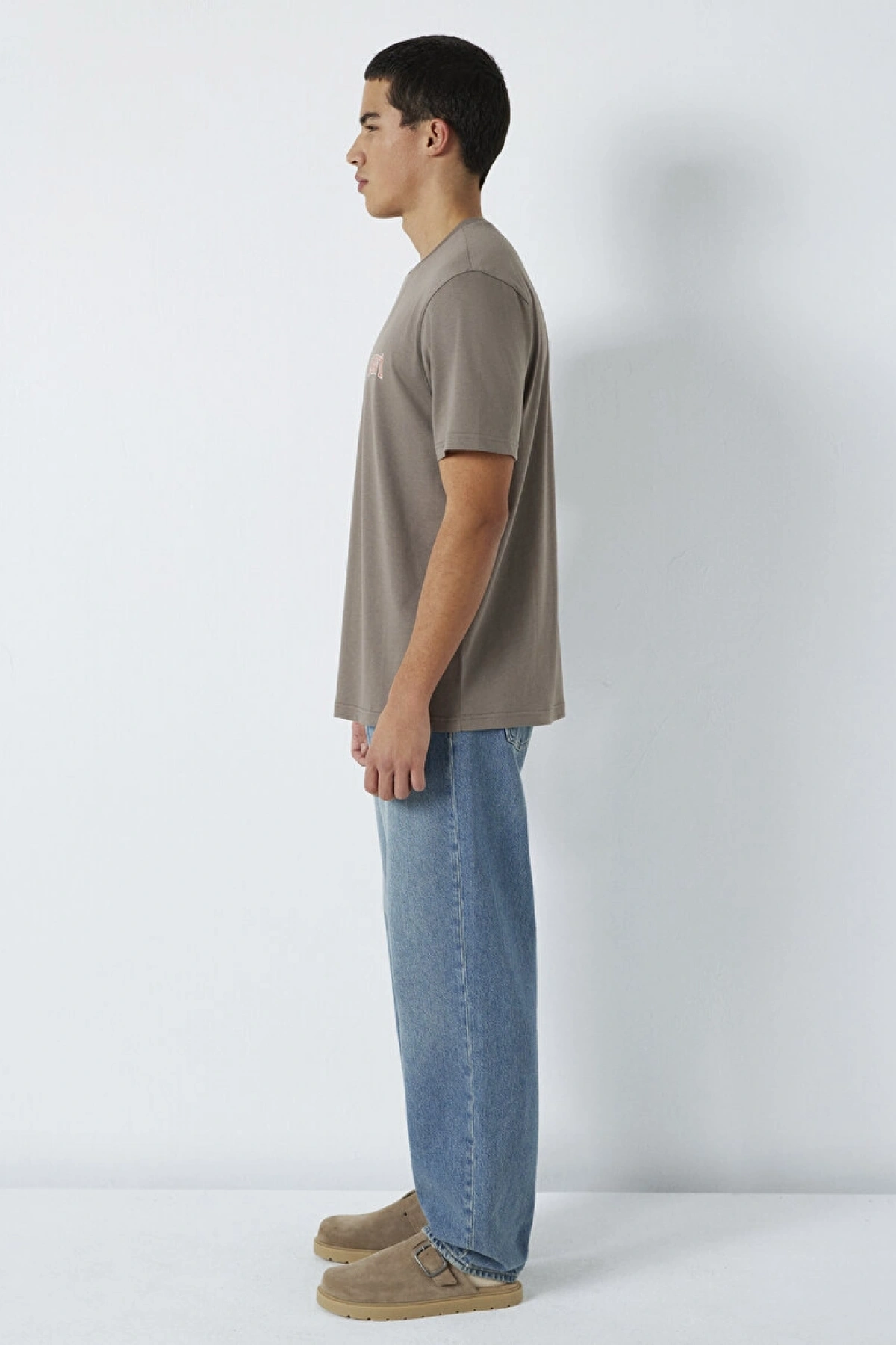 Mavi Logo Baskılı Kahverengi Tişört