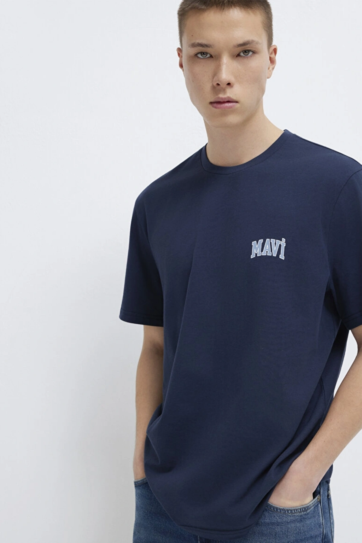 Mavi Logo Baskılı Lacivert Tişört