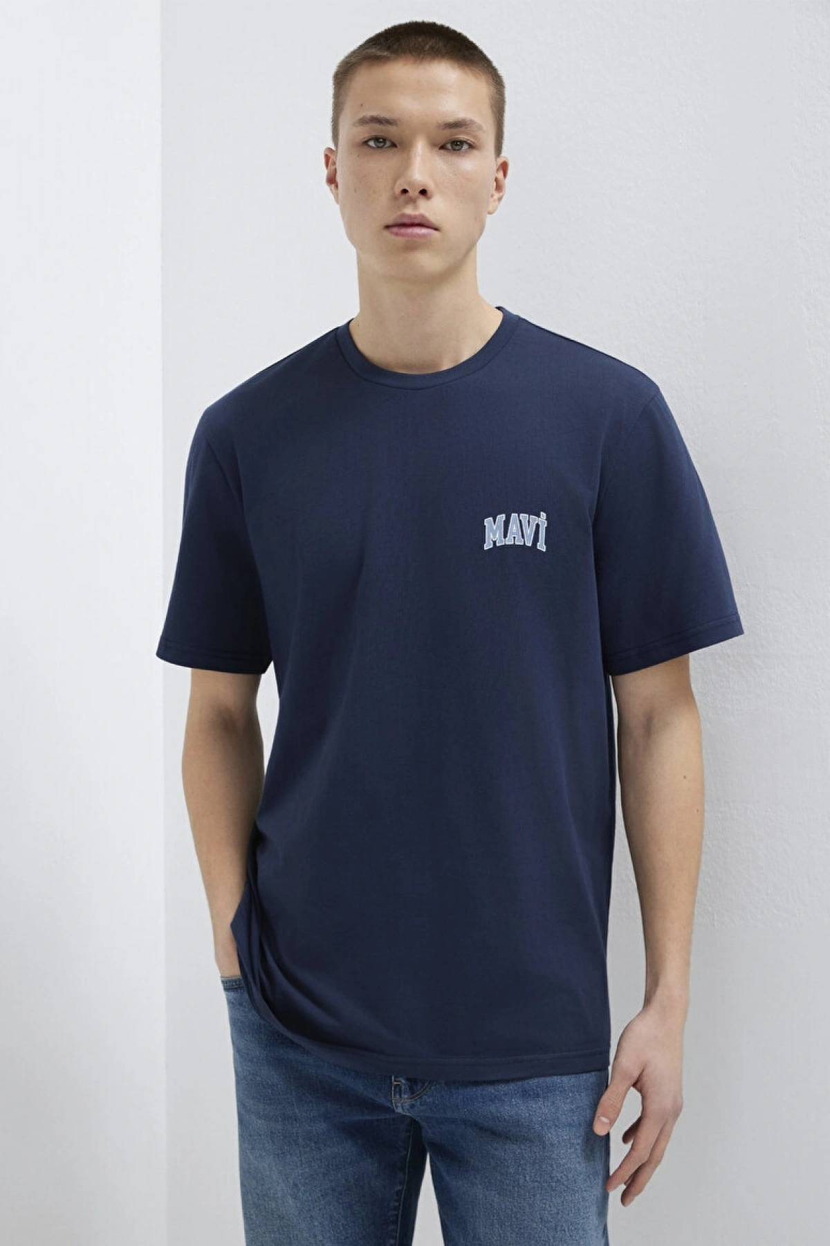 Mavi Logo Baskılı Lacivert Tişört