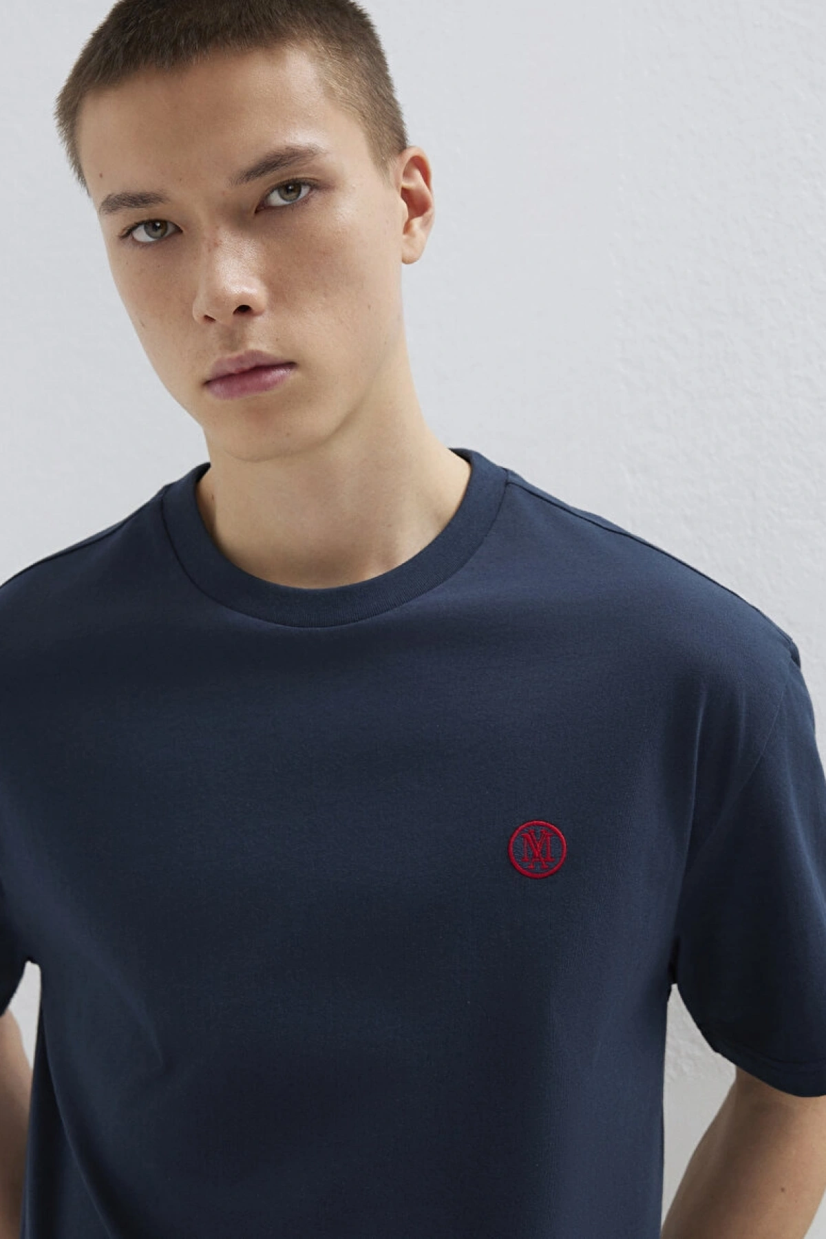 MAVİ LOGO NAKIŞLI TİŞÖRT Gece Lacivert