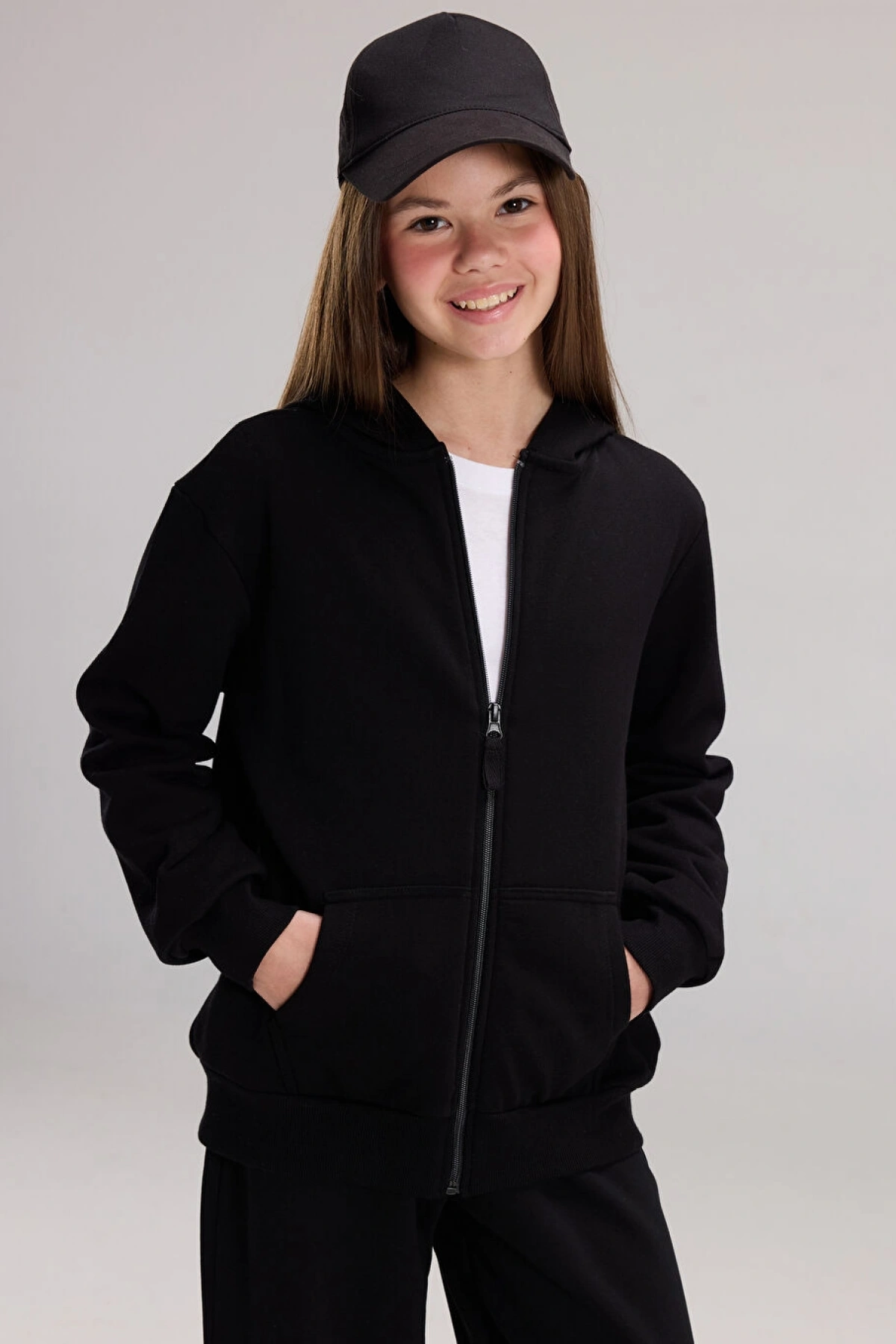 LCW Kids Siyah Uzun Kollu Kız Çocuk Fermuarlı Sweatshirt