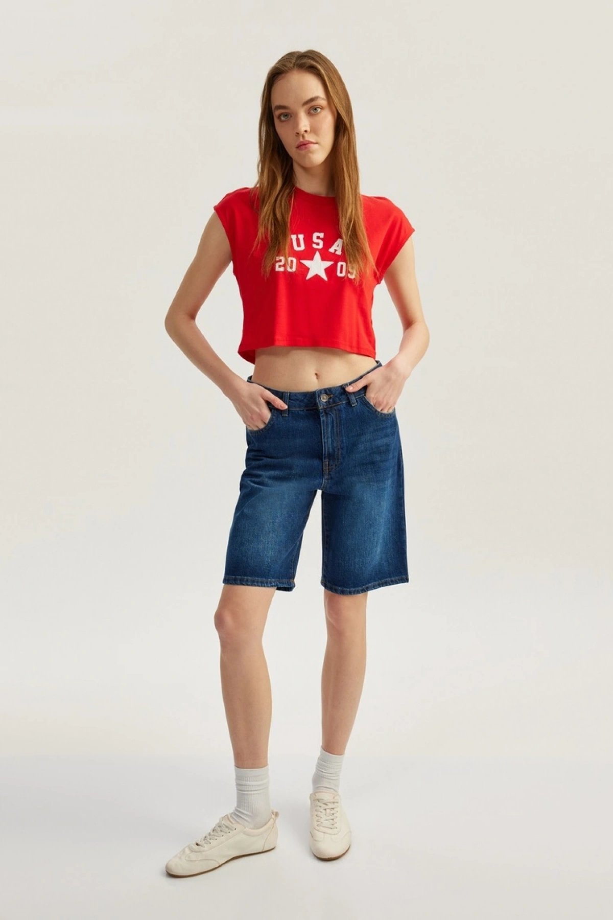 KOTON Rahat Kesim Normal Bel Denim Şort