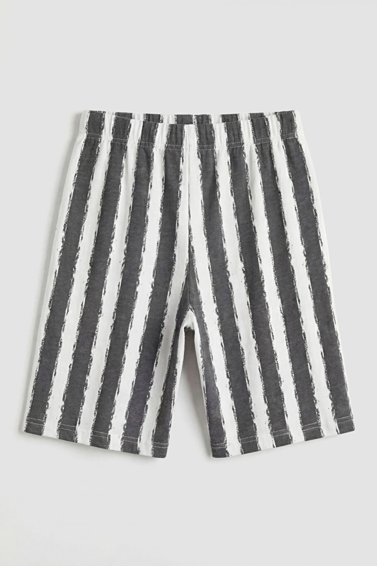 LCW Kids Antrasit Bisiklet Yaka Erkek Çocuk Şortlu Pijama Takımı