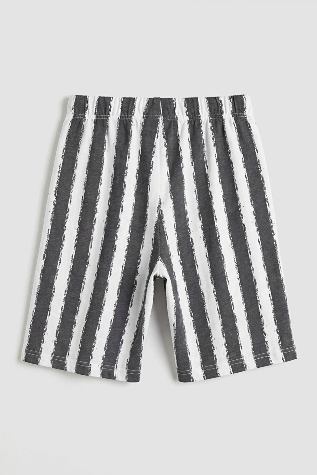 LCW Kids Antrasit Bisiklet Yaka Erkek Çocuk Şortlu Pijama Takımı