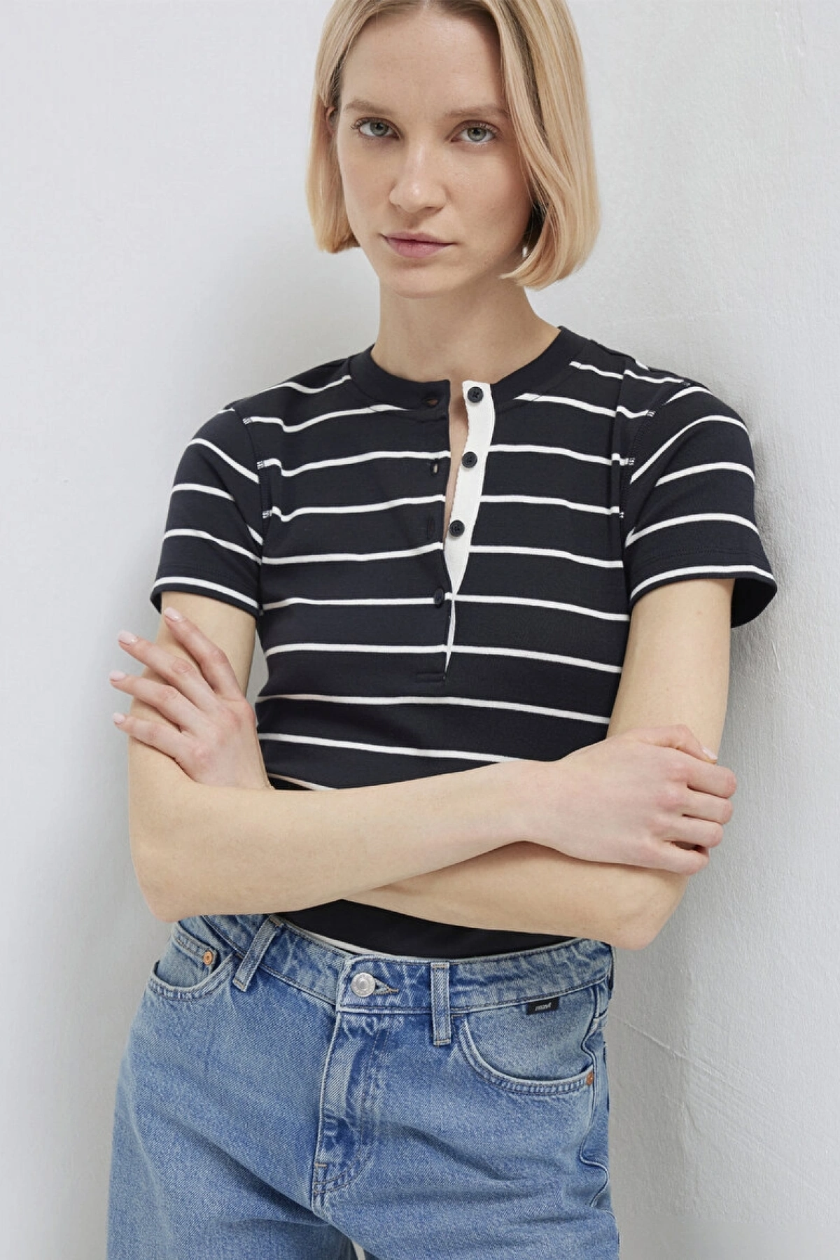 MAVİ Yarı Düğmeli Çizgili Lacivert Tişört