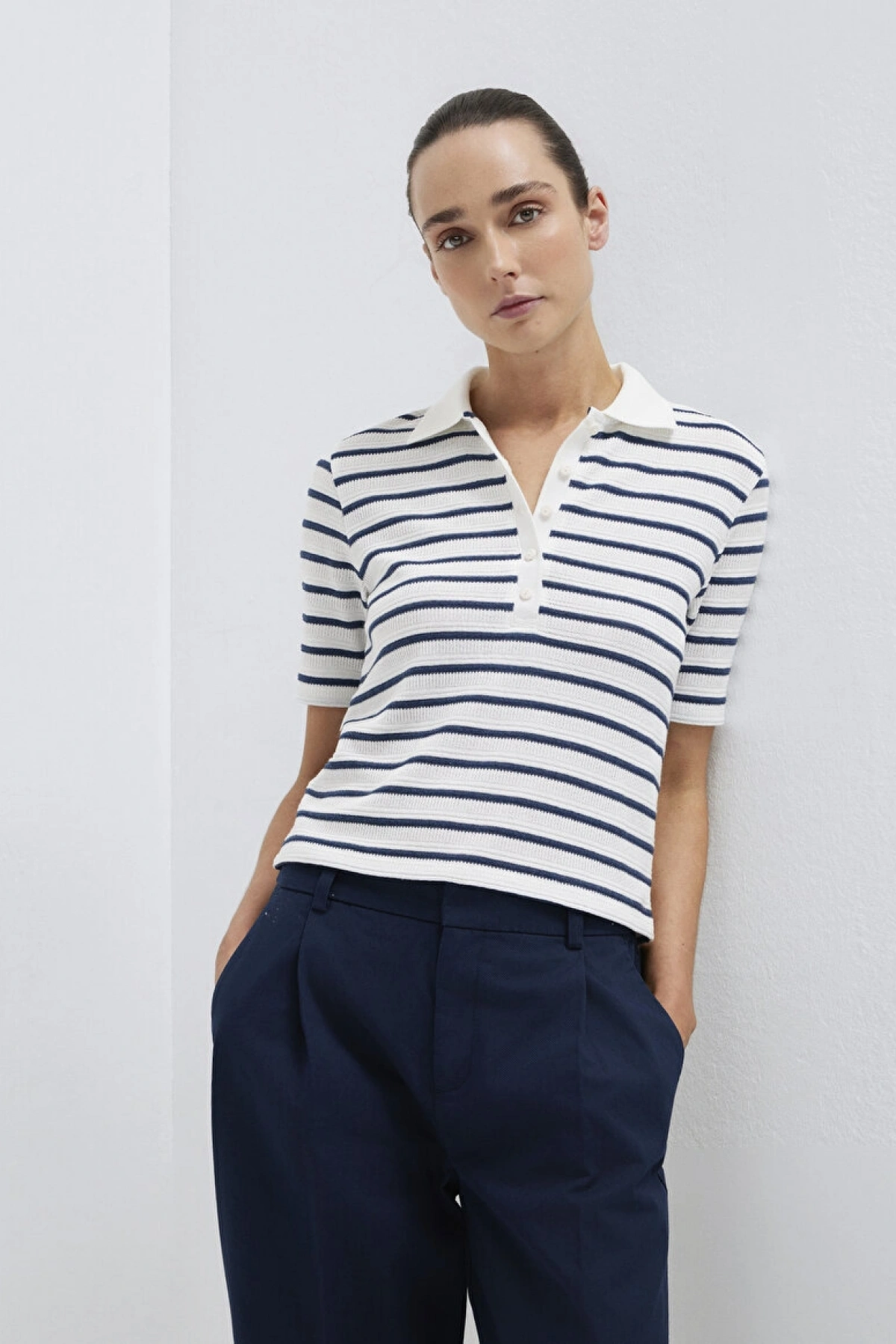 MAVİ Lacivert Çizgi Dokulu Beyaz Polo Tişört