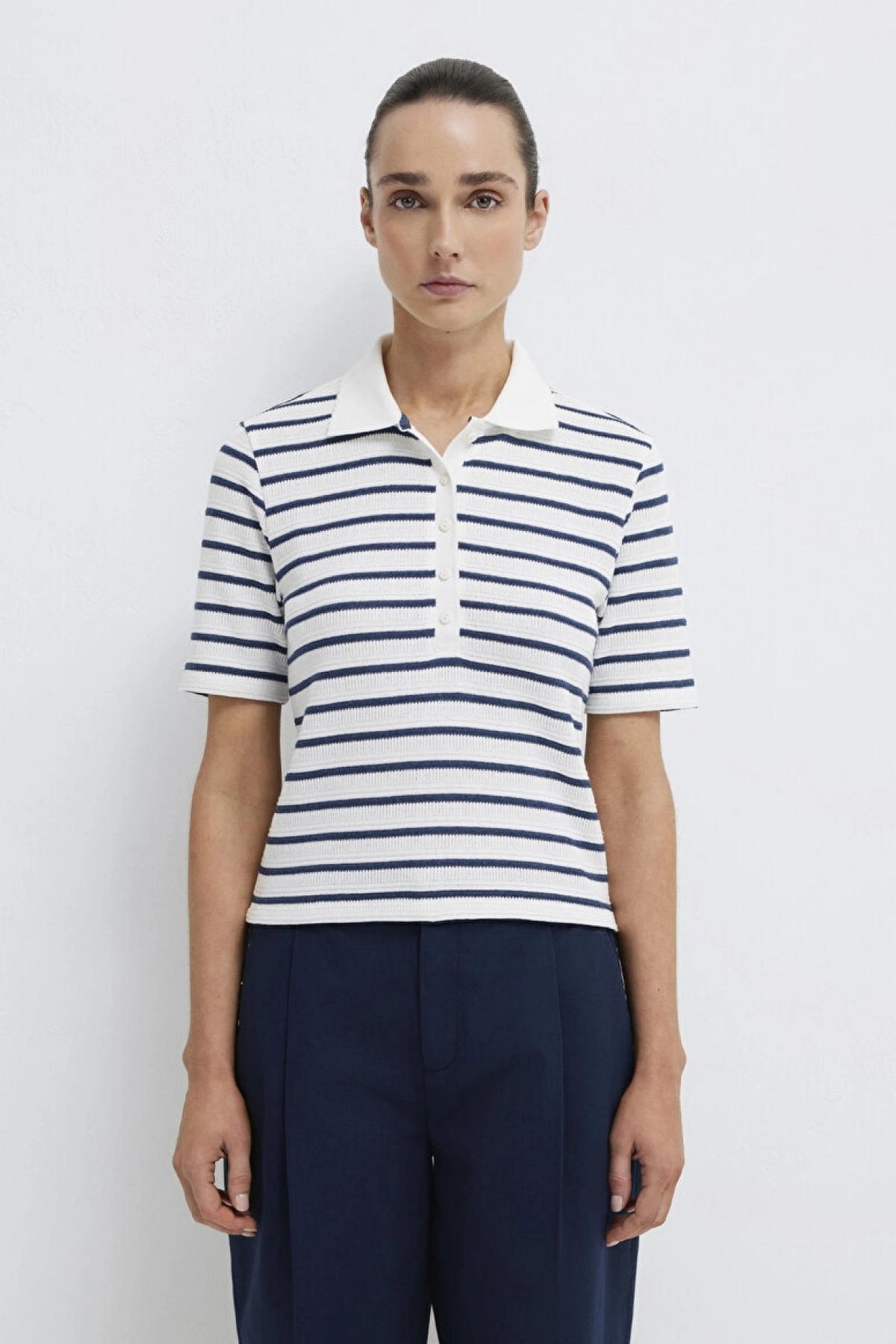 MAVİ Lacivert Çizgi Dokulu Beyaz Polo Tişört