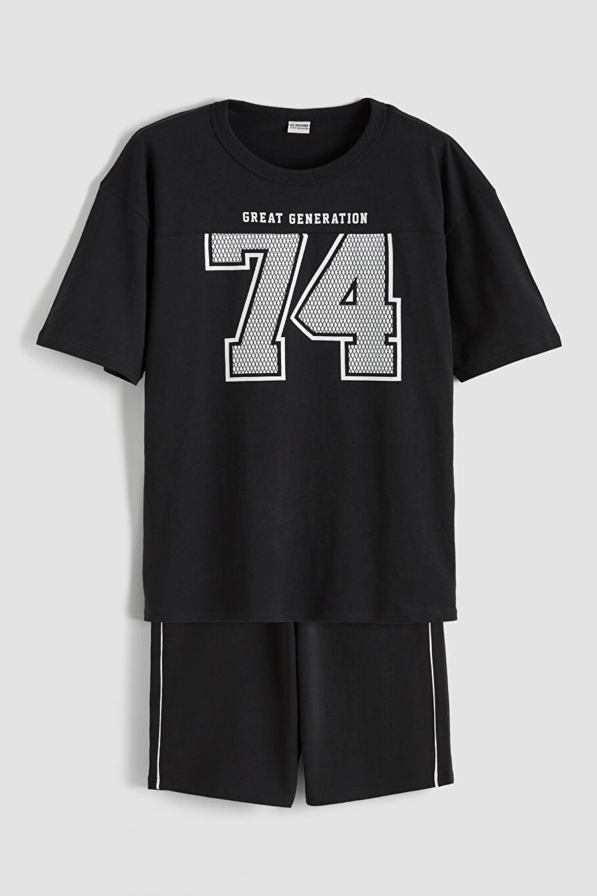 LCW Kids Siyah Bisiklet Yaka Baskılı Erkek Çocuk Tişört Ve Şort