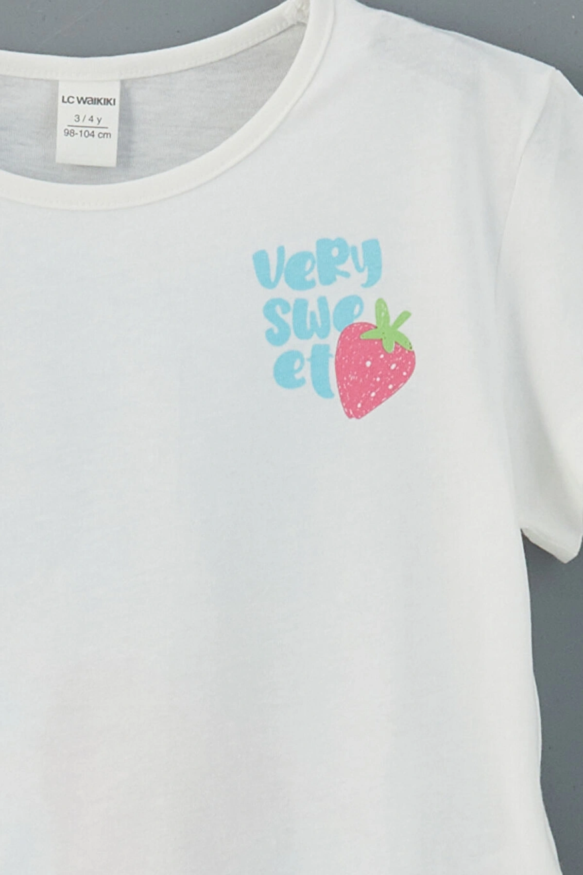 LCW Kids Beyaz Bisiklet Yaka Kız Bebek Tişört Ve Şort 2li