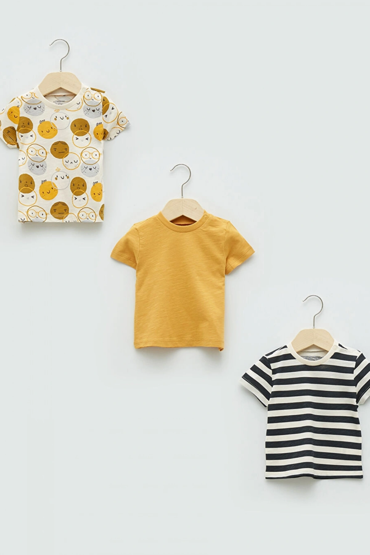 LCW baby Ekru Bisiklet Yaka Kısa Kollu Erkek Bebek Tişört 3lü