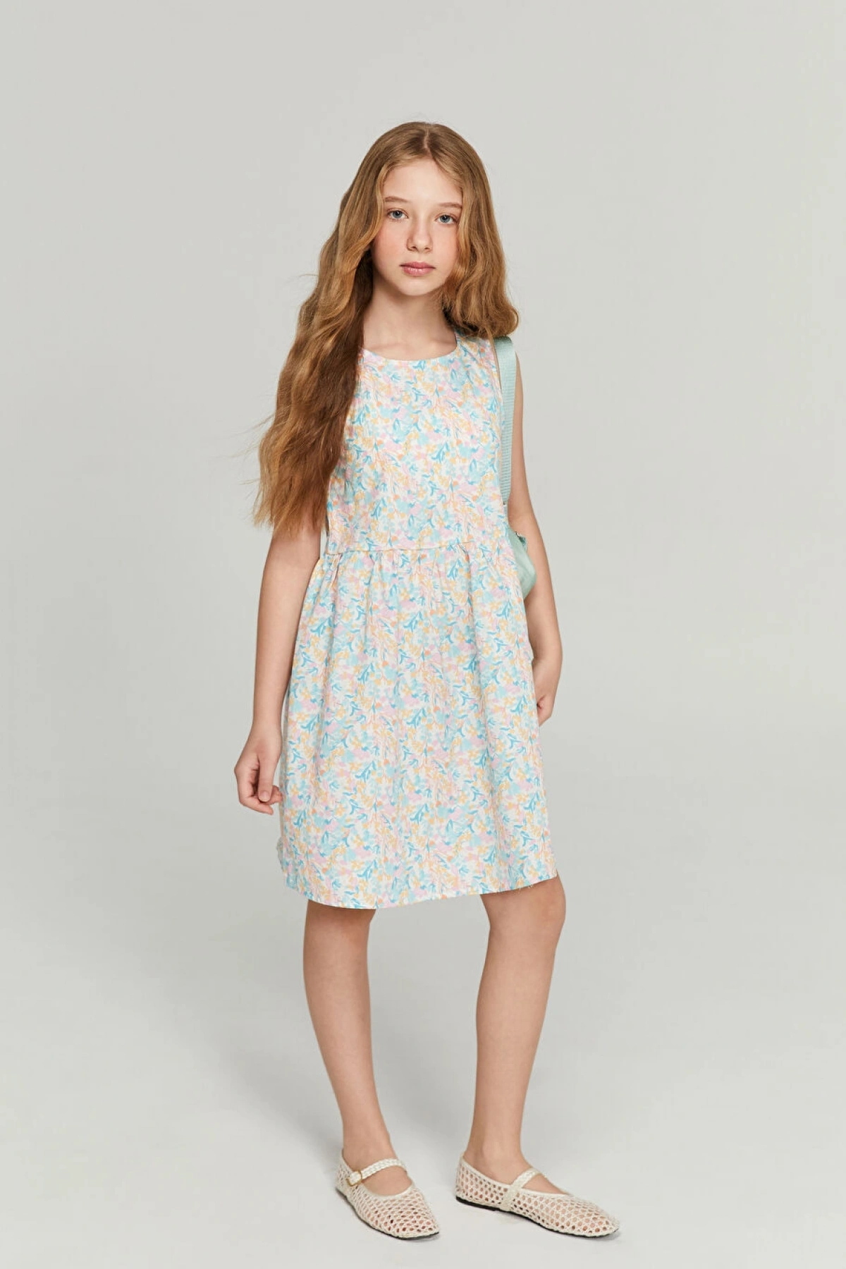 LCW Bisiklet Yaka Kız Çocuk Elbise