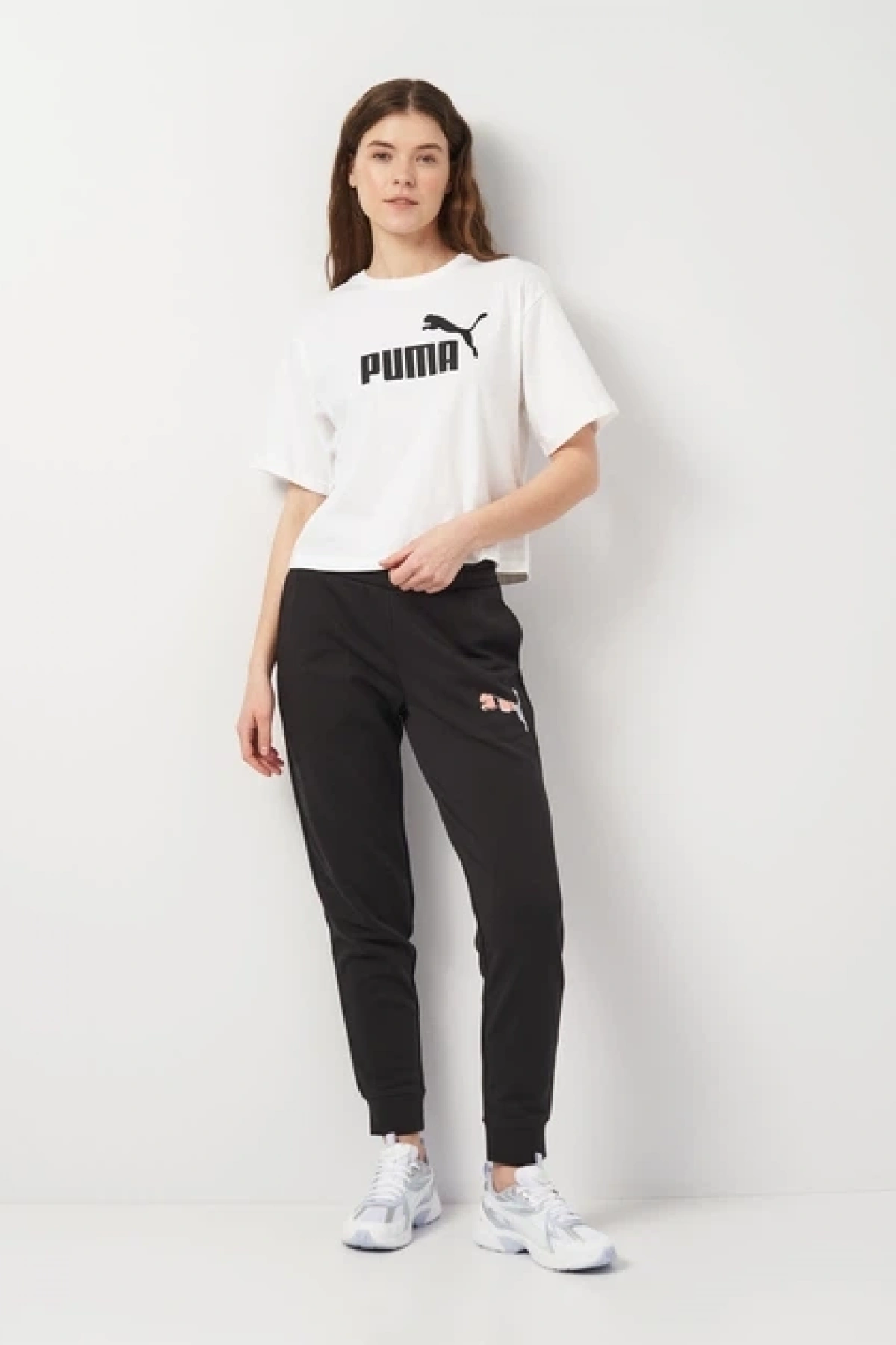 Puma Essentials Kadın Beyaz Tişört