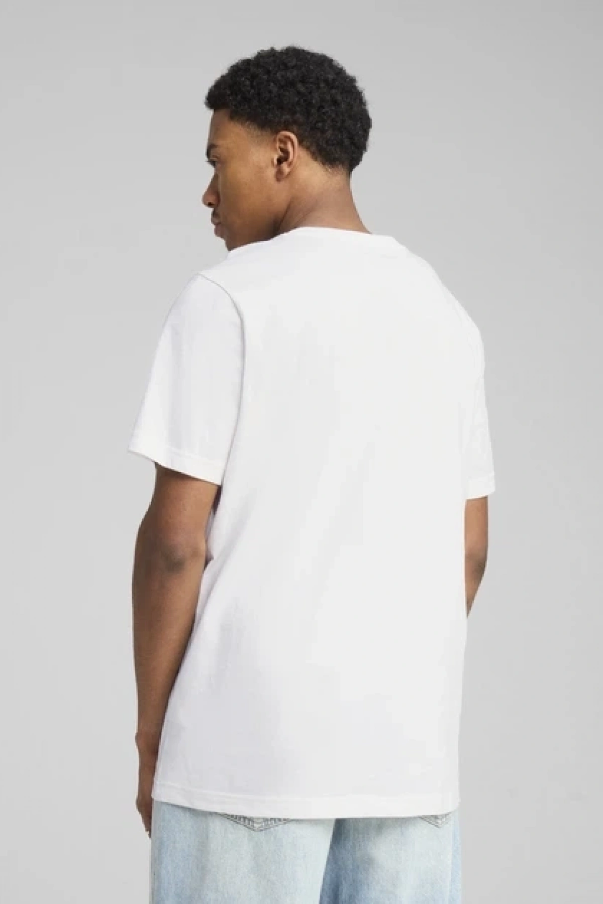 PUMA Erkek uzun pamuklu tişört Puma Ess No. 1 Logo Beyaz baskılı