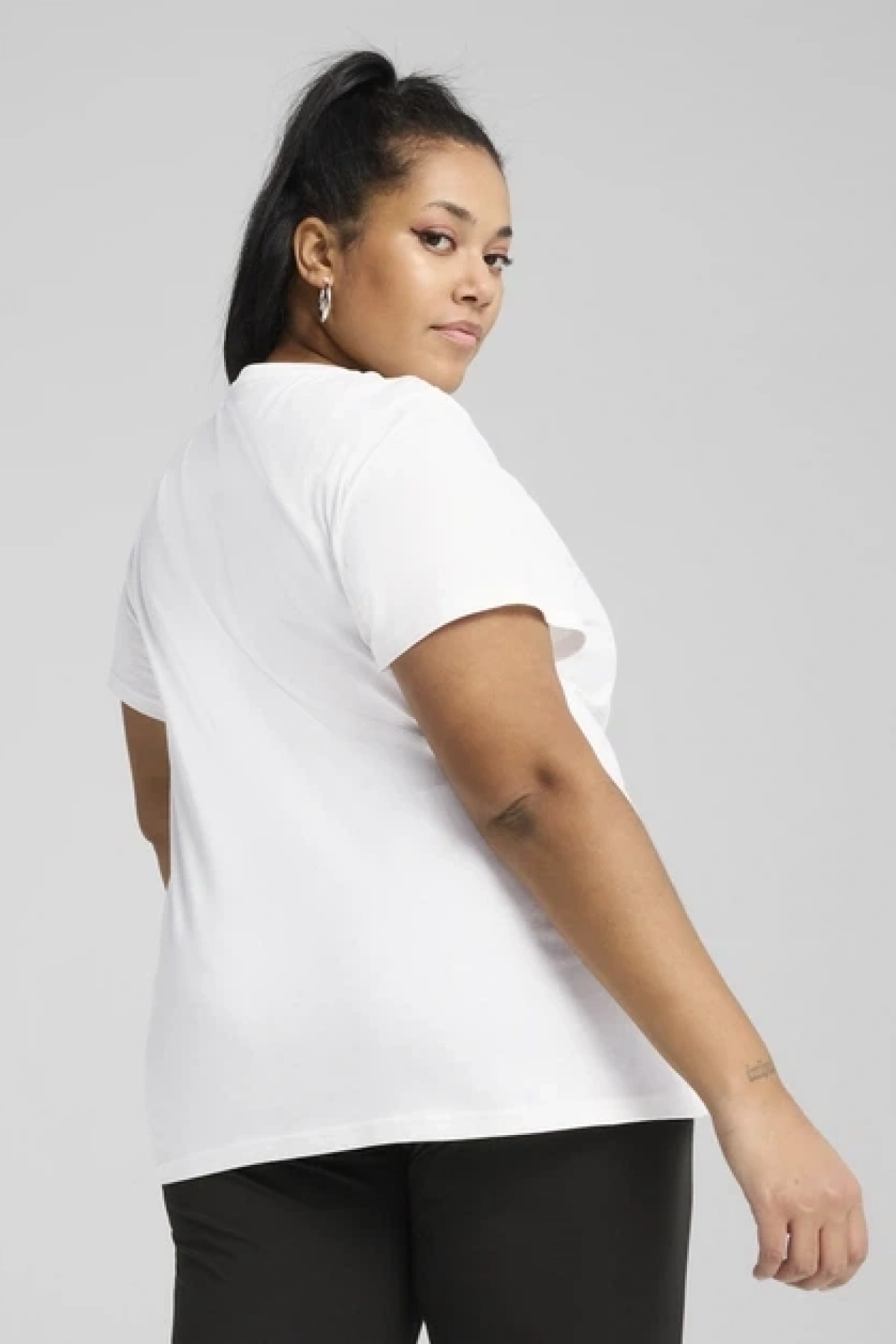 PUMA Kadın pamuklu tişört Puma Ess No. 1 Logo Tişört BEYAZ