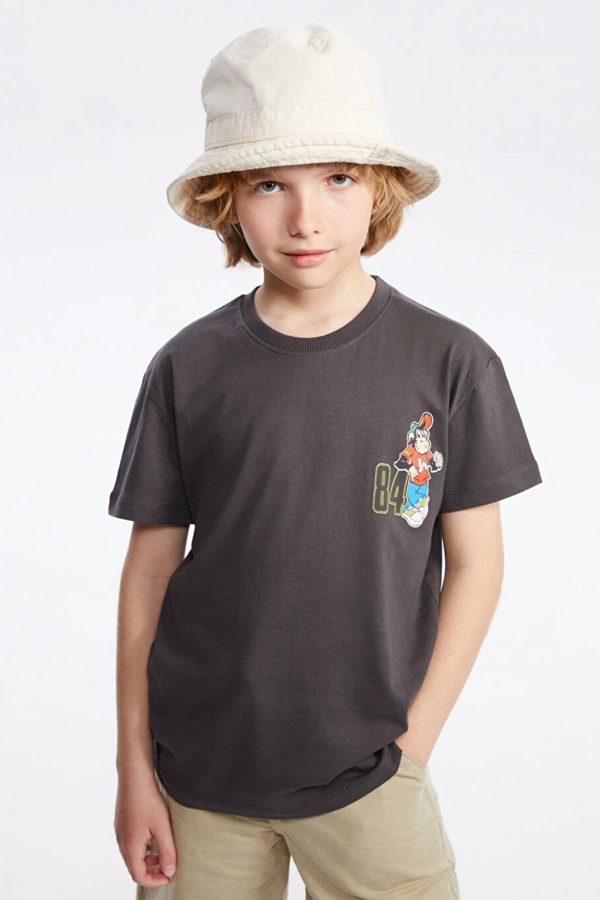 LCW Kids Antrasit Efsane Maymun Baskılı Erkek Çocuk Tişört