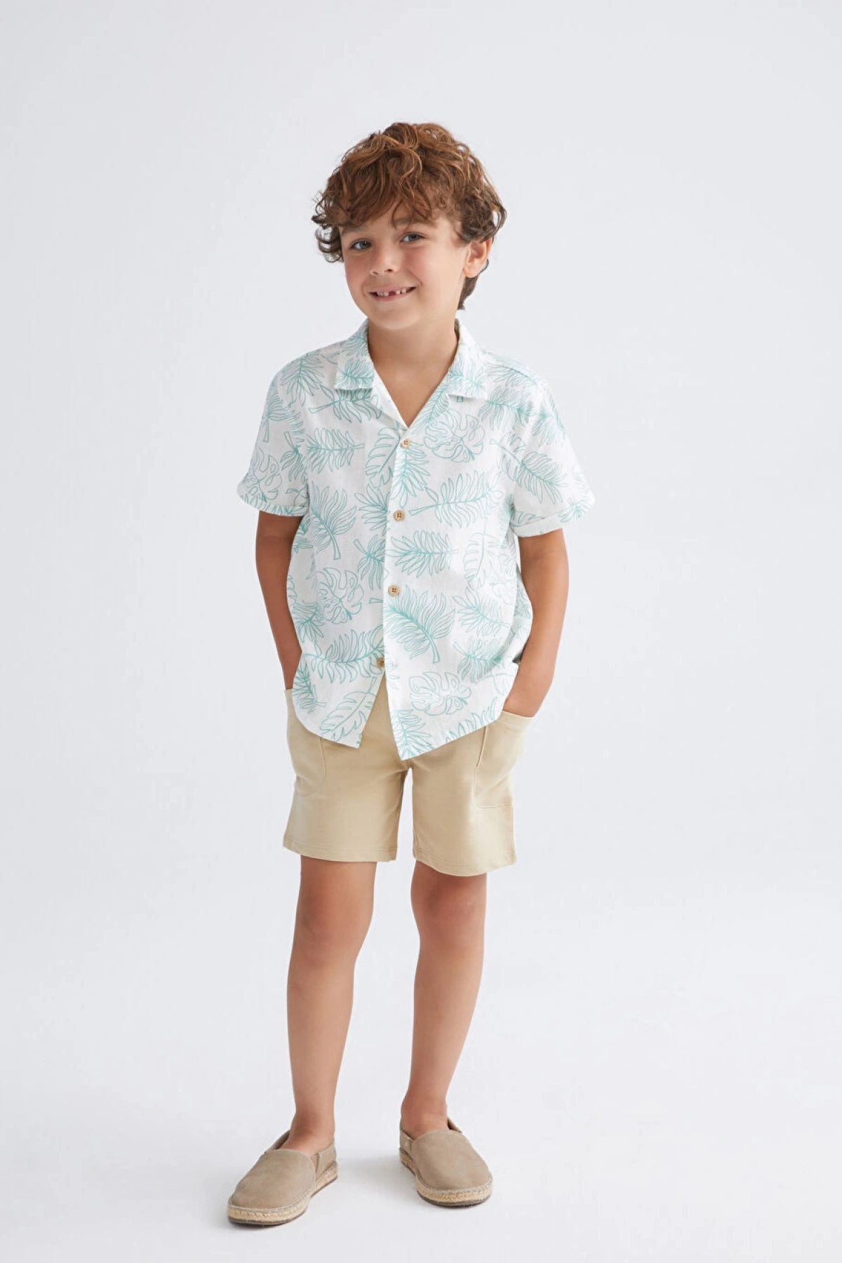 LCW Kids Bej Beli Lastikli Erkek Çocuk Şort