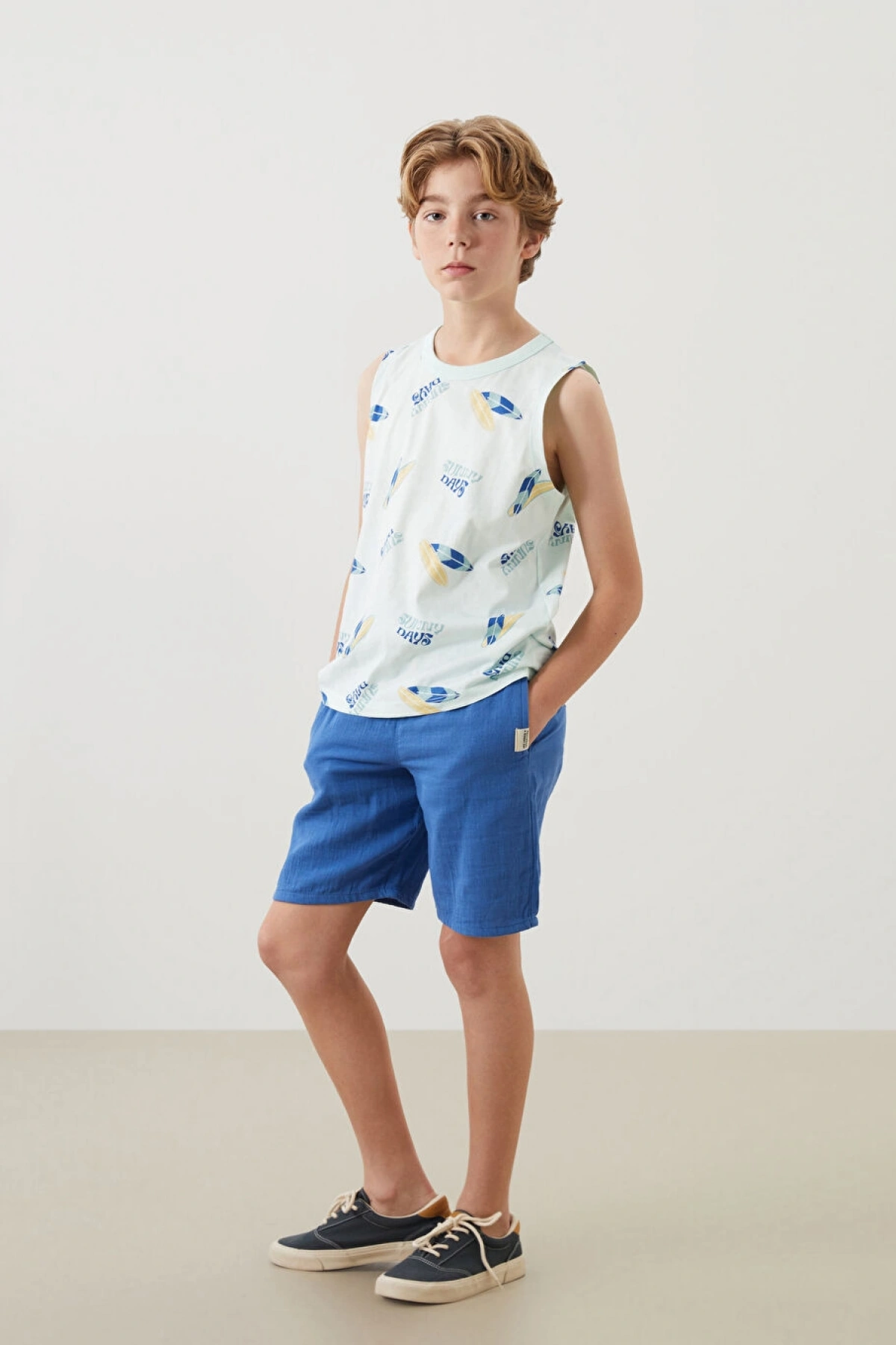 LCW Kids Mavi Beli Lastikli Erkek Çocuk Şort