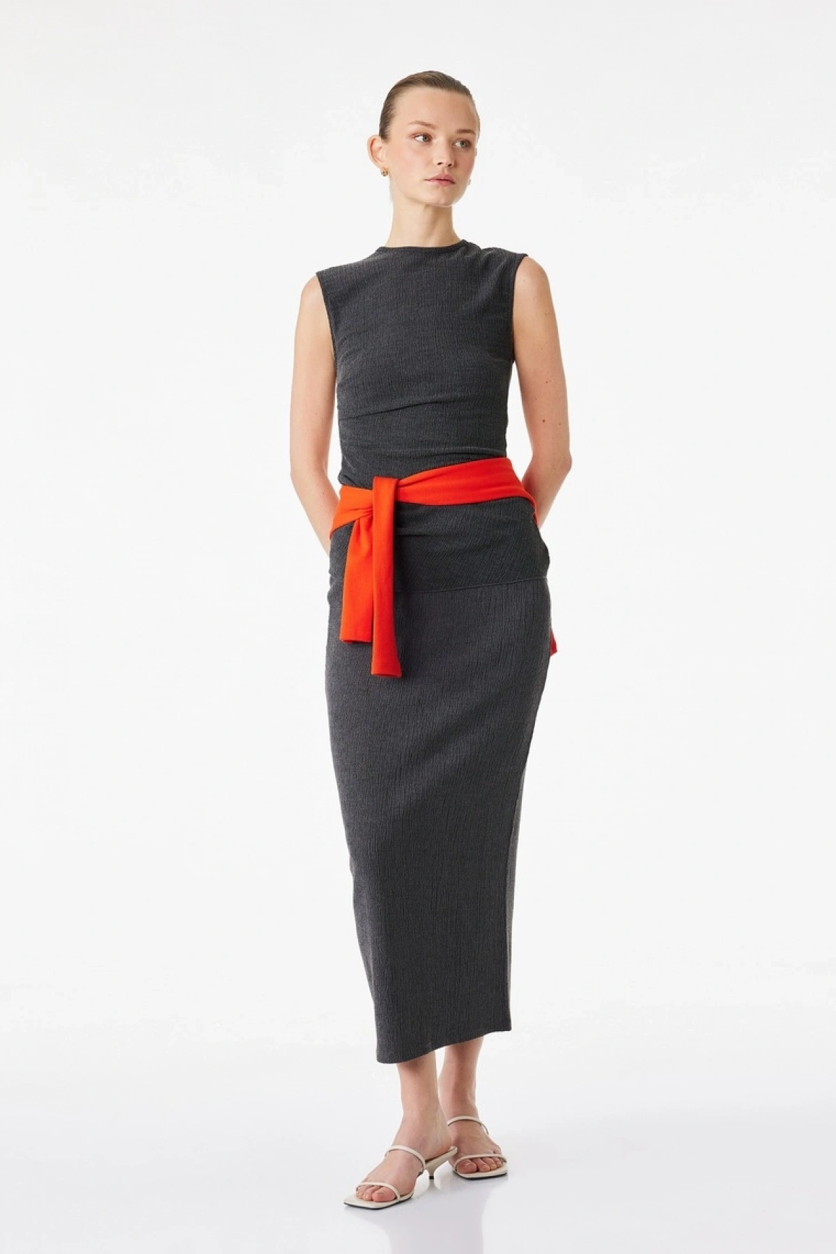 KOTON Bürümcük Kumaş Slim Fit Fiyonk Detaylı Midi Etek