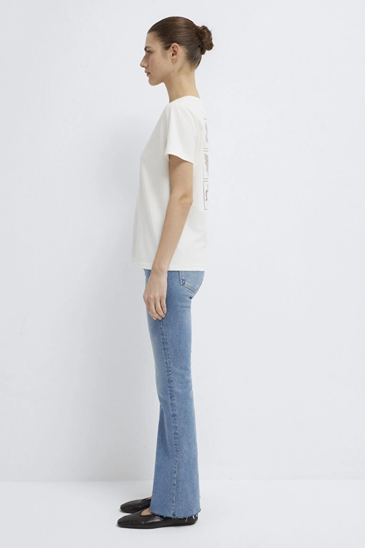 MAVİ Kelebek Baskılı Ekru Tişört