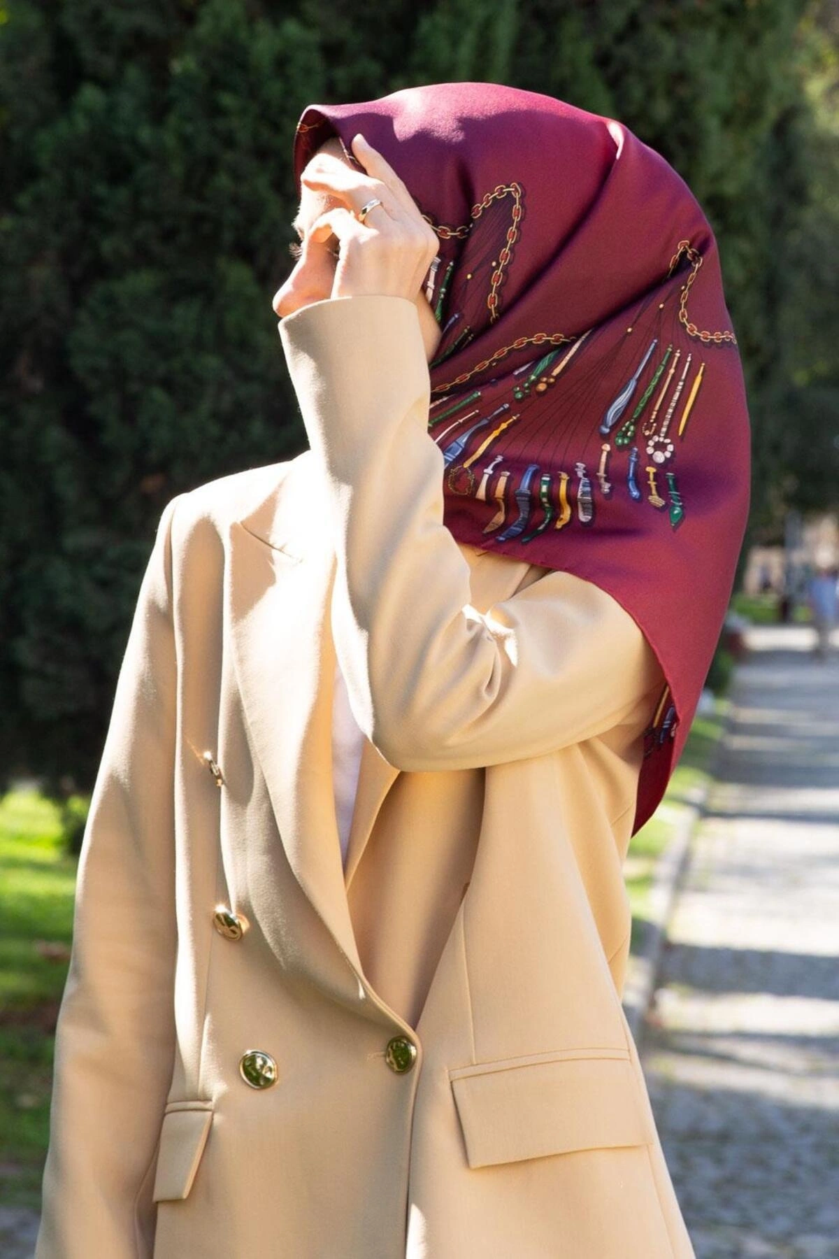 Vissona Tivil İpek Eşarp Koyu Kırmızı Zincir Desen