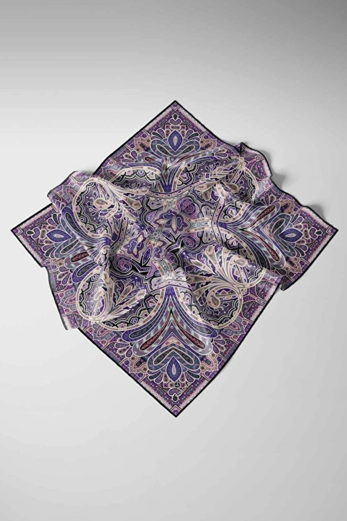 Vissona 100% Twill İpek Etnik Desenli Mor - Petrol Yeşili Renkli 90x90 Dikim Şekli : El Dikişi Eşarp