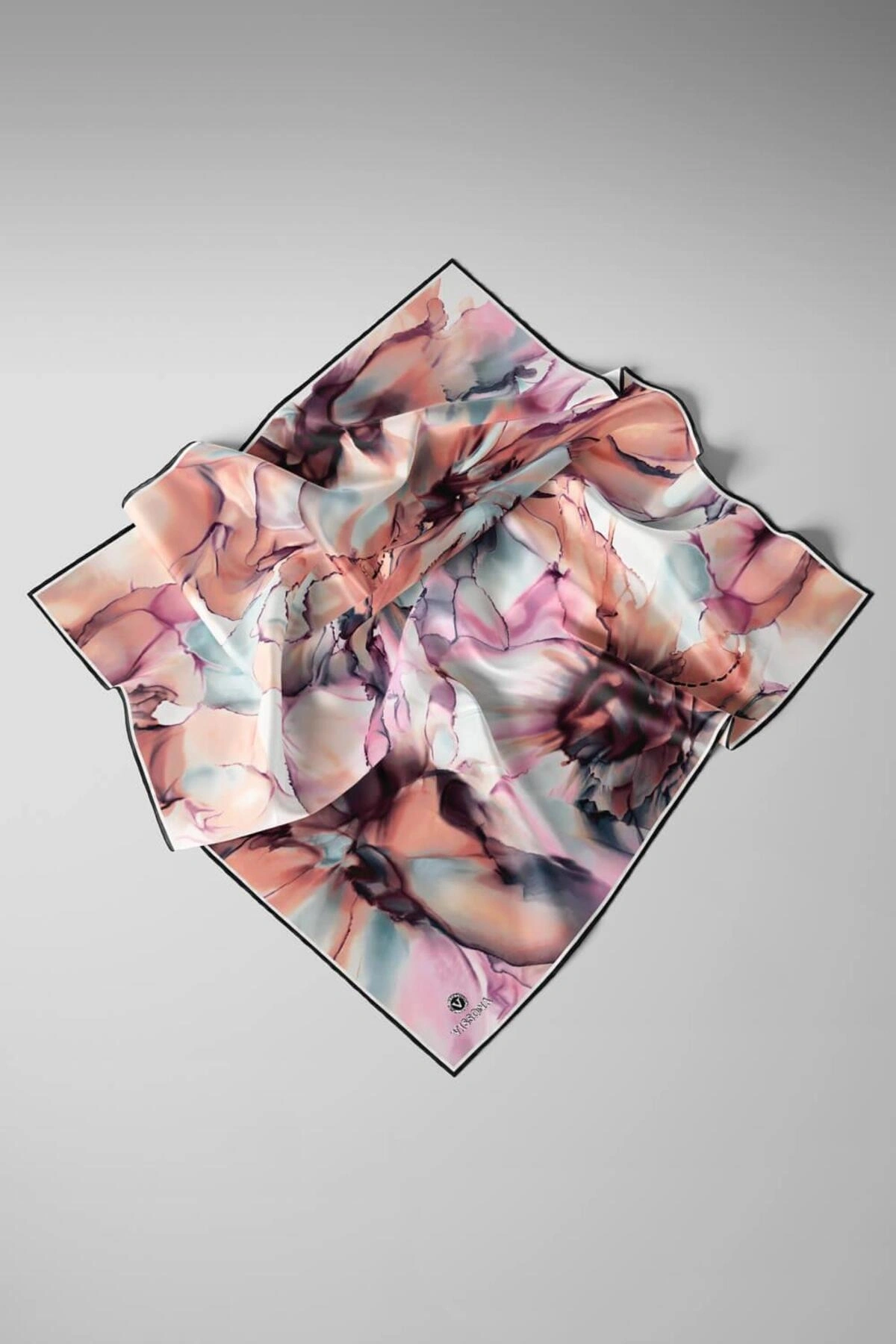 Vissona %100 Twill İpek Batik Çiçek Desenli Somon - Lila Renkli 90x90 Eşarp Kenar Dikiş Şekli El Dikişli