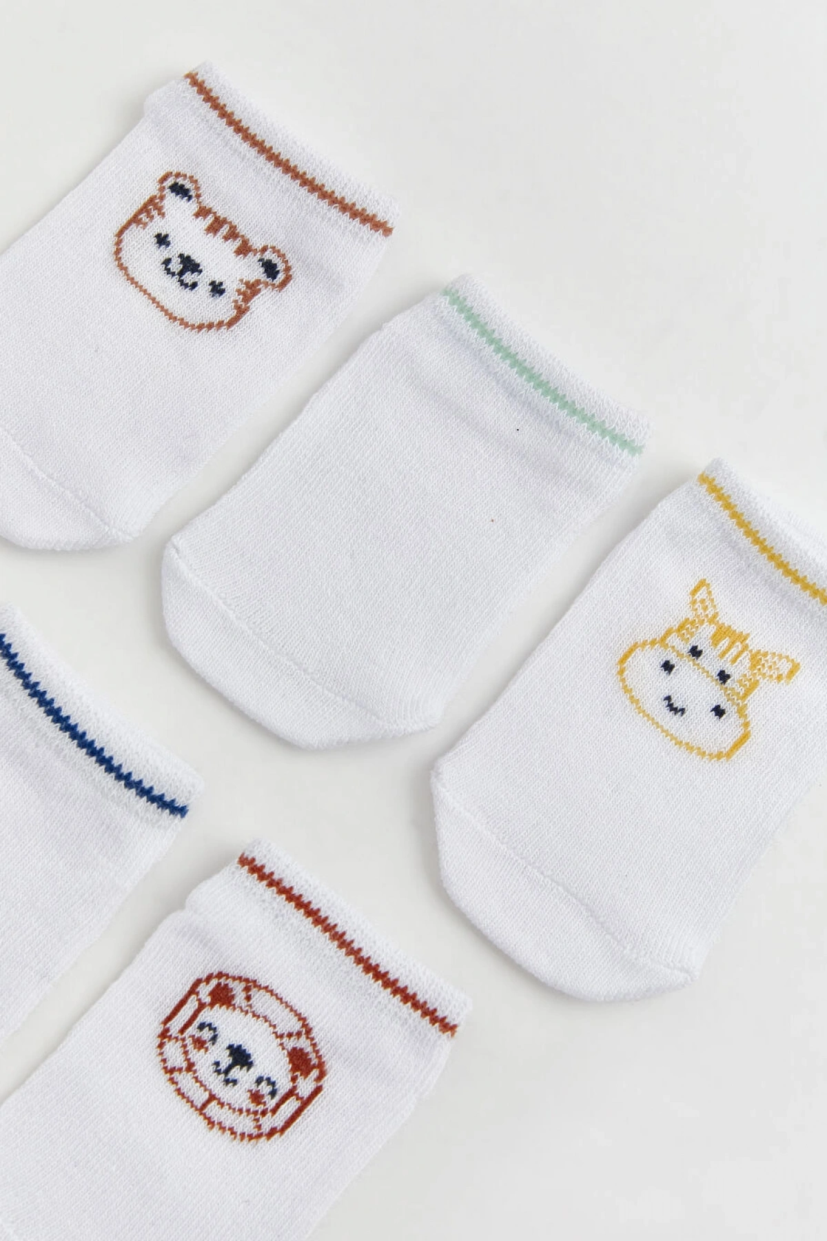 LCW baby Ekru Hayvan Desenli Erkek Bebek Patik Çorap