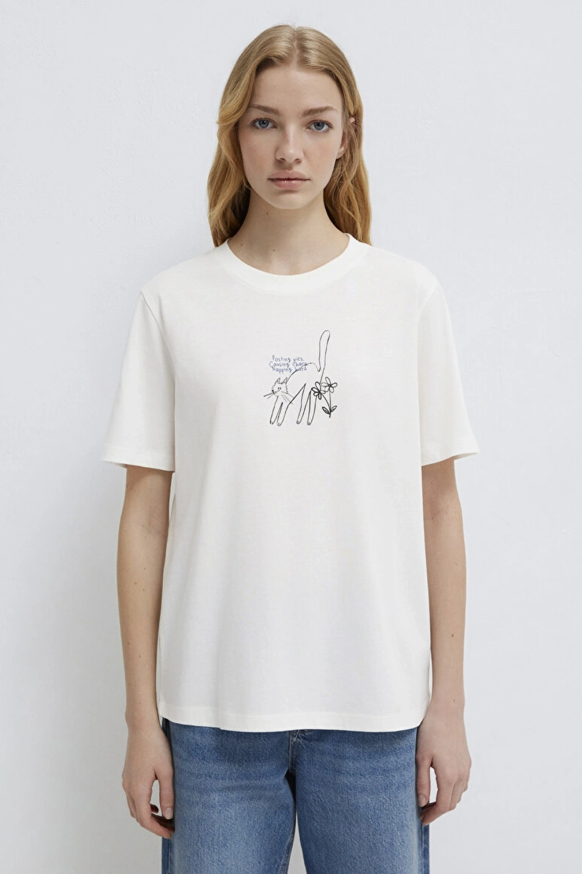 MAVİ KEDİ BASKILI TİŞÖRT Hindistan Ceviz