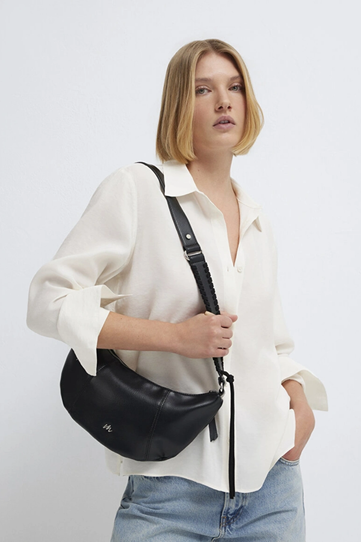 MAVİ Siyah Çapraz Çanta