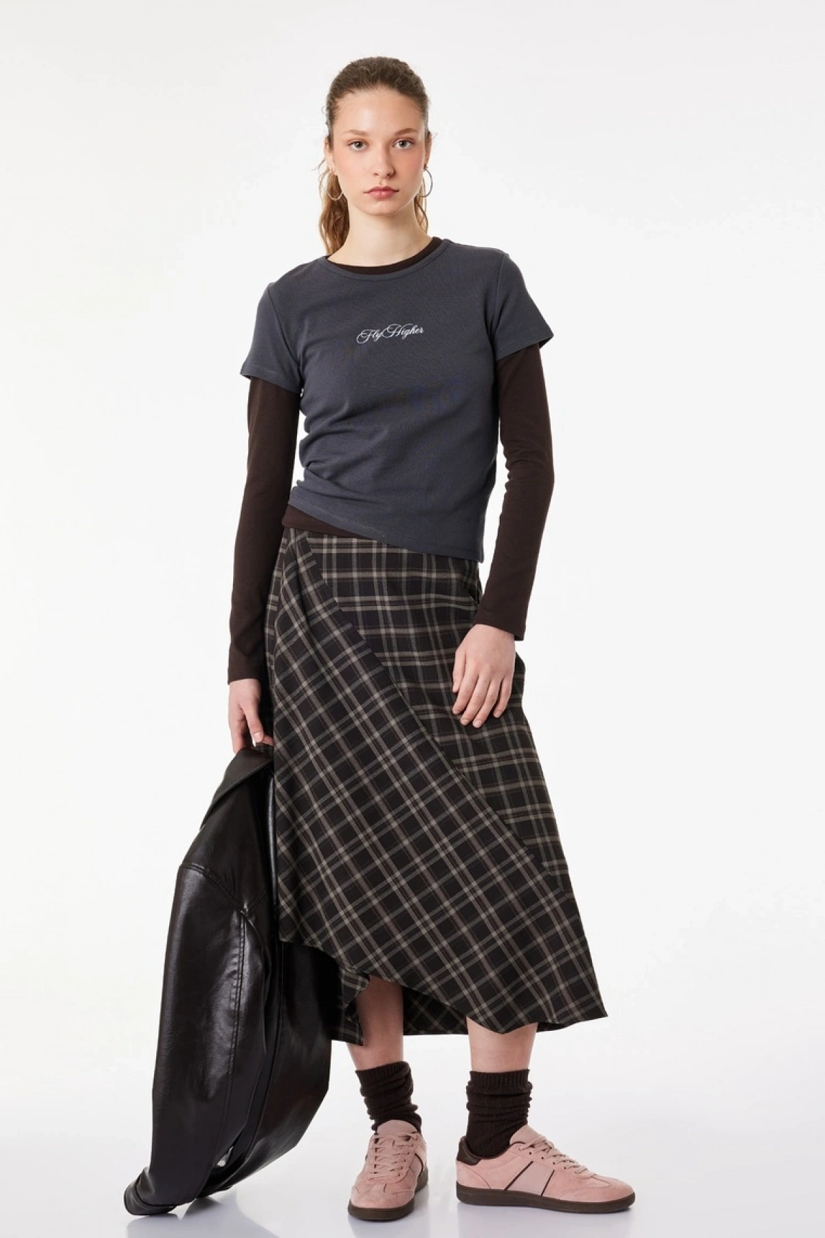 Koton Slim Fit Kısa Kollu Bisiklet Yaka Arkası Melek Baskılı Tişört