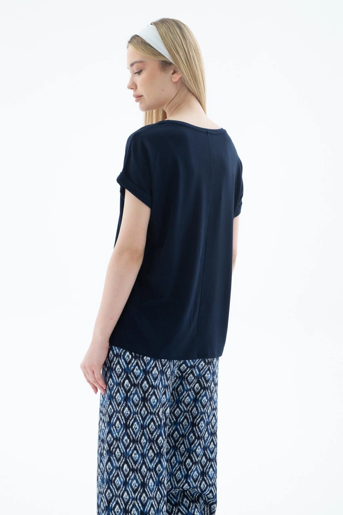 Fashion Friends Bisiklet Yaka Dökümlü Viskon Bluz Lacivert