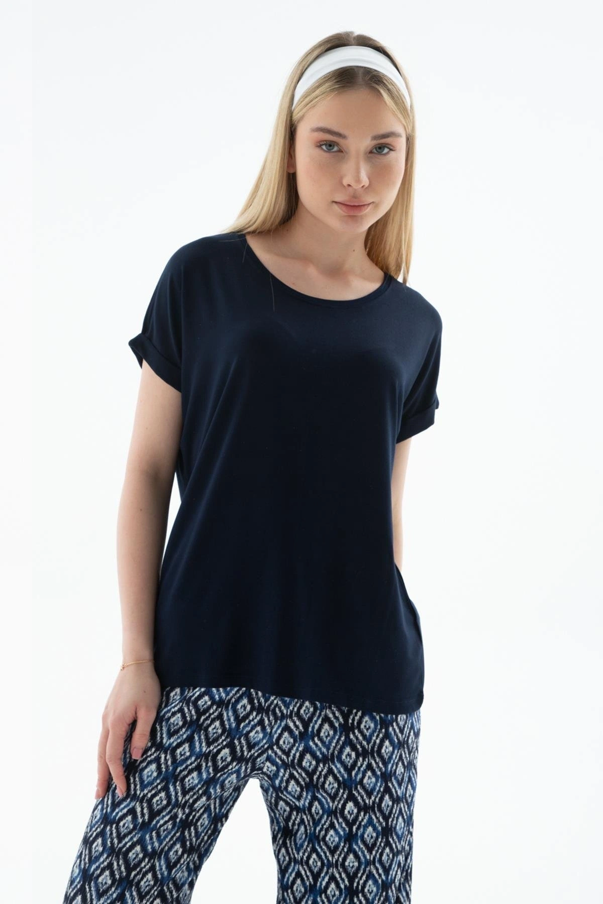 Fashion Friends Bisiklet Yaka Dökümlü Viskon Bluz Lacivert