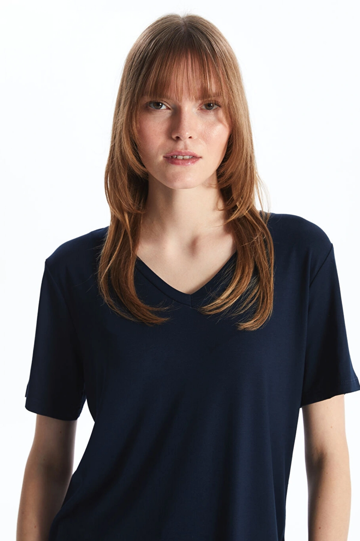 LC WAIKIKI Lacivert V Yaka Düz Kısa Kollu Kadın Tişört
