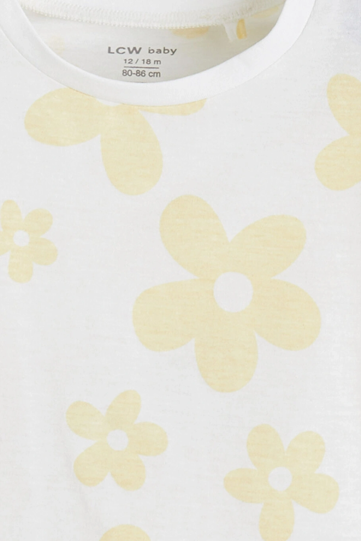 LCW baby Ekru Çiçek Baskılı Kız Bebek Penye Tişört
