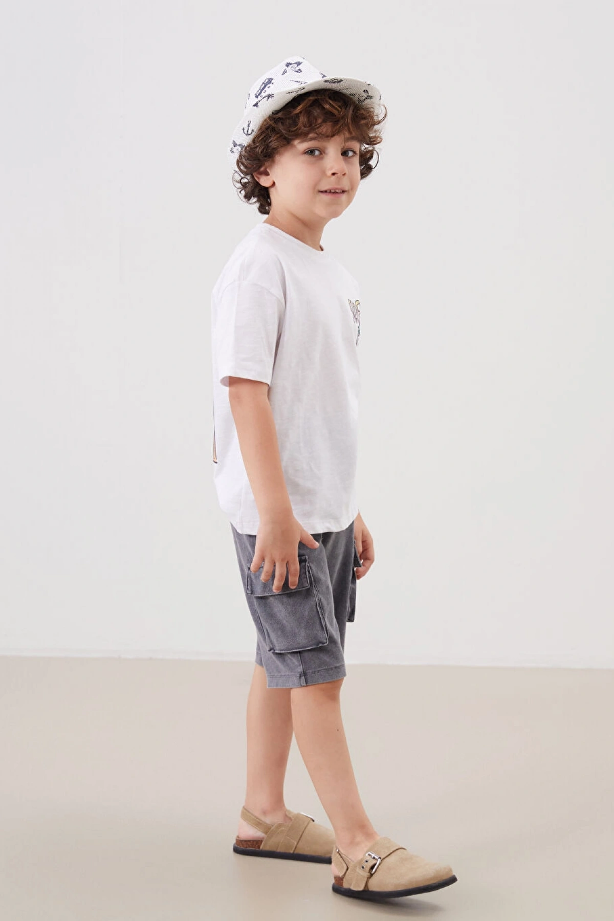 LCW Kids Antrasit Beli Lastikli Cepli Erkek Çocuk Şort