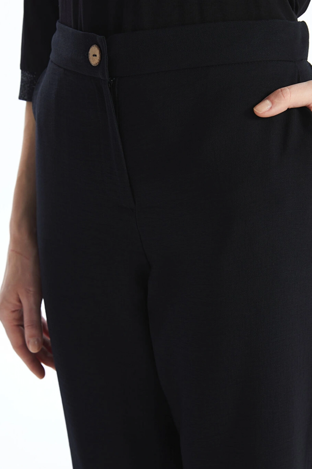 LCW Grace Siyah Beli Lastikli Kadın Kapri