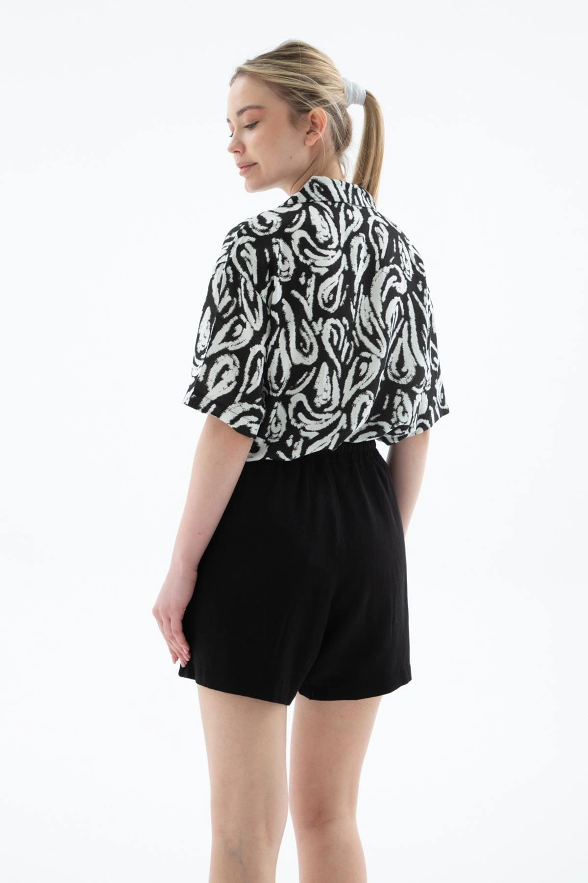 Keten Karışımlı Comfort Fit Lastikli Kısa Short SHORT 25Y0606K1