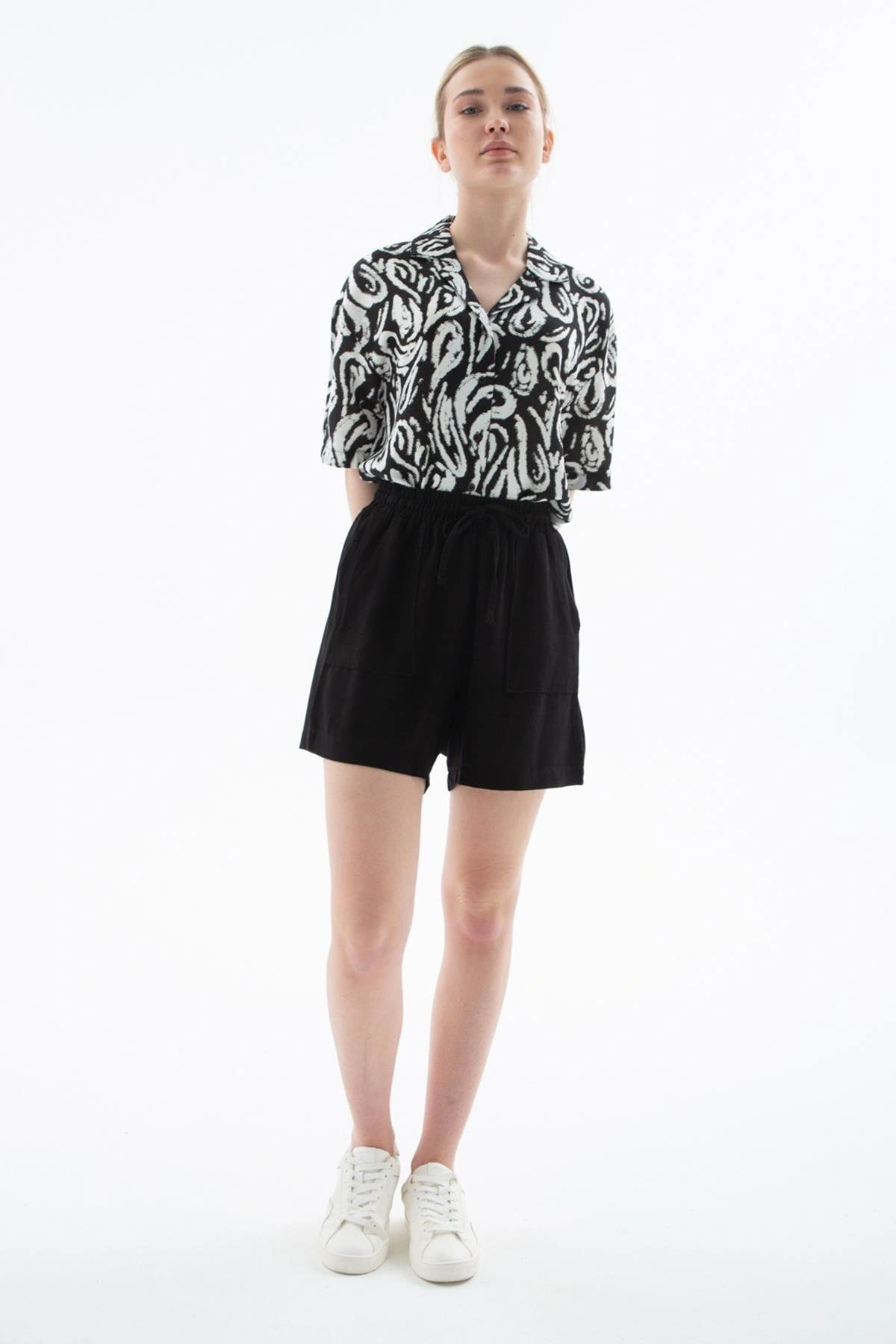 Keten Karışımlı Comfort Fit Lastikli Kısa Short SHORT 25Y0606K1