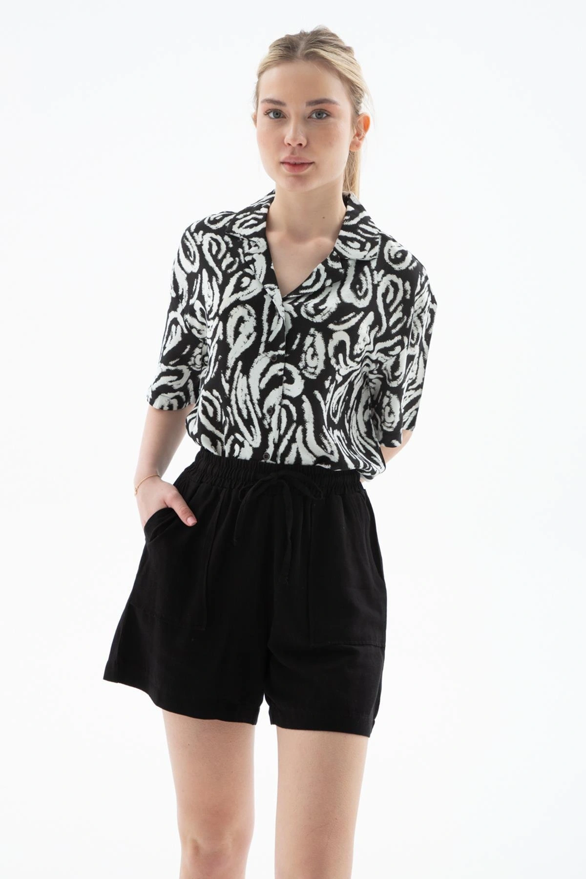 Keten Karışımlı Comfort Fit Lastikli Kısa Short SHORT 25Y0606K1