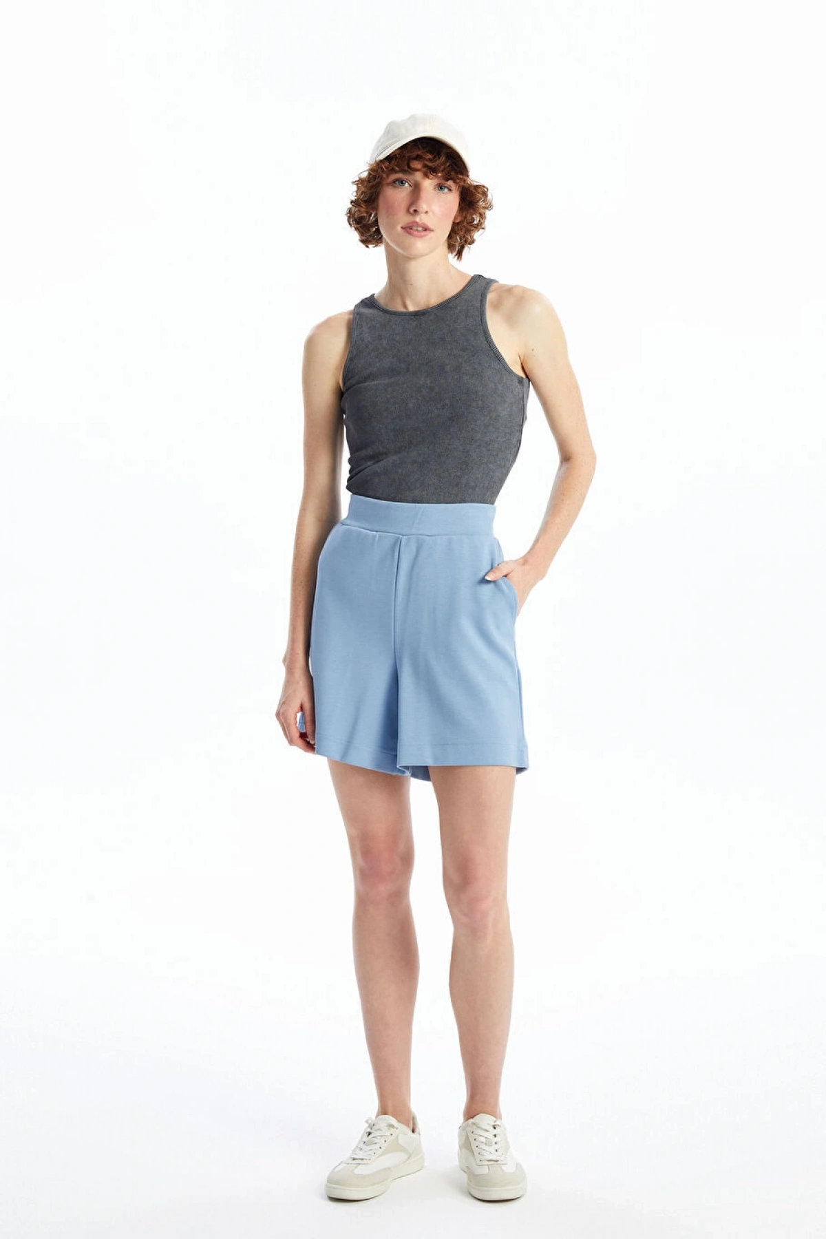 LCW Vision Kadın Beli Lastikli Düz Şort