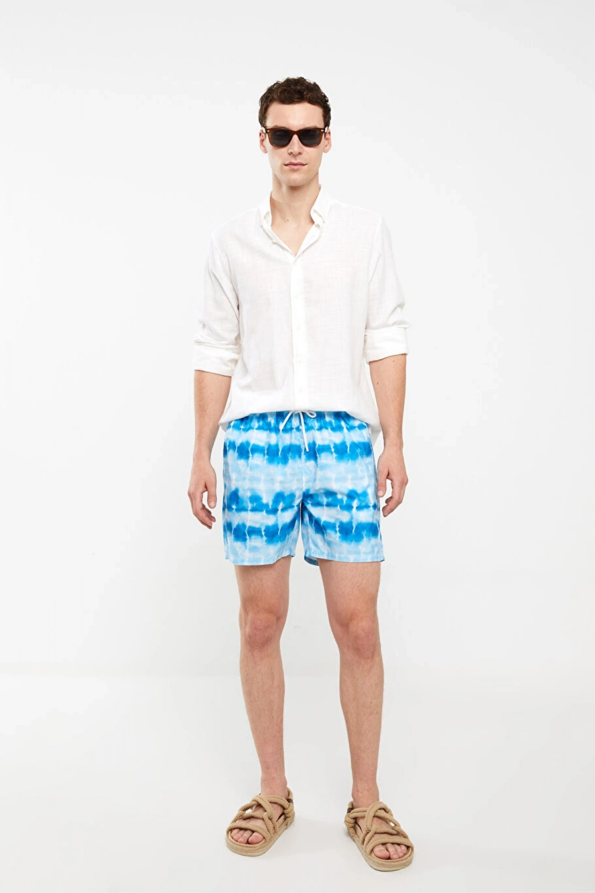 Kısa Boy Desenli Erkek Deniz Şortu