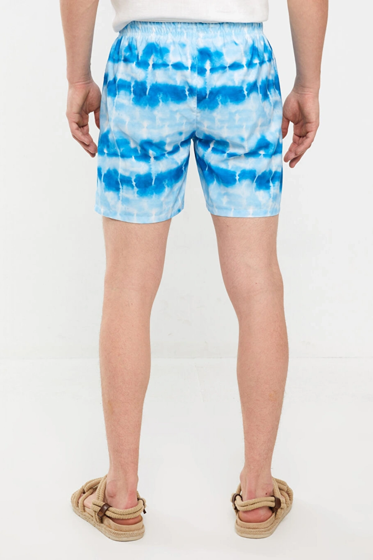 Kısa Boy Desenli Erkek Deniz Şortu