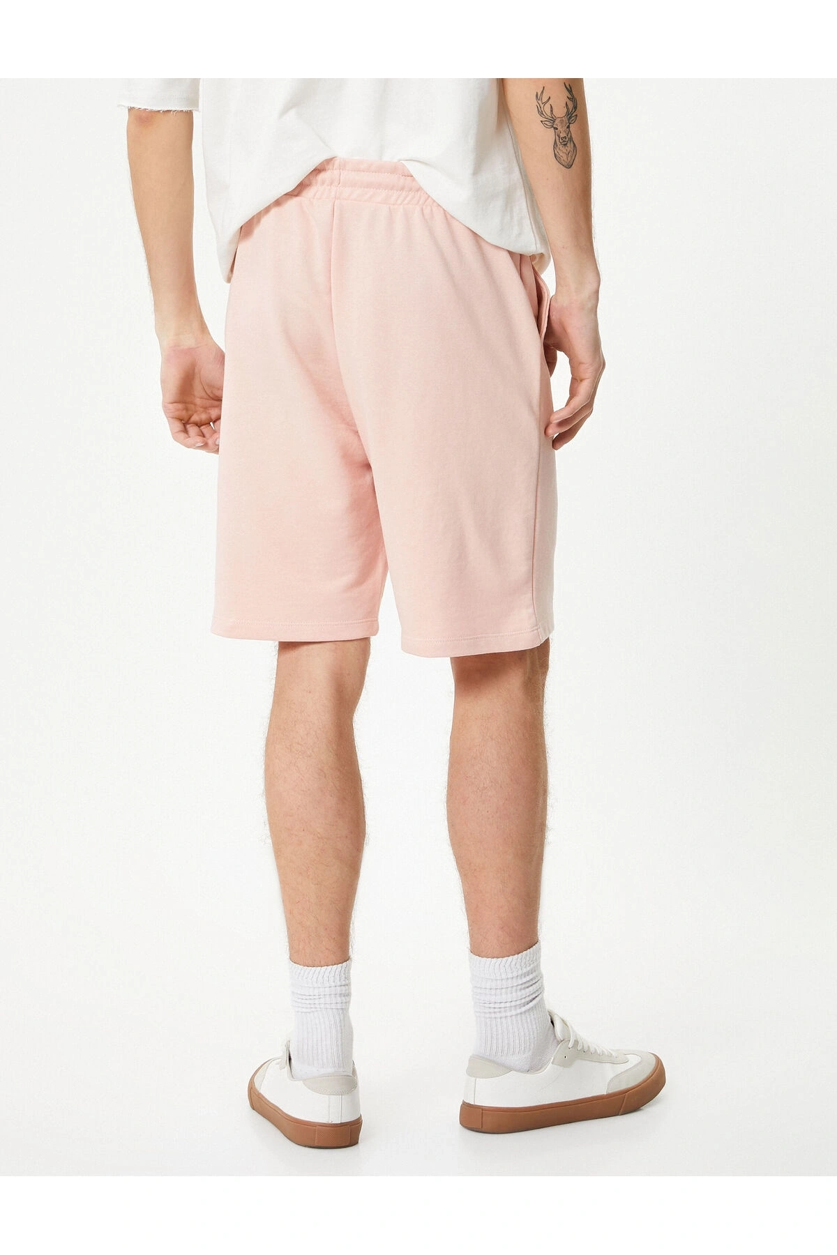 Koton Bermuda Şort Etiket Baskılı Beli Bağcıklı Cep Detaylı