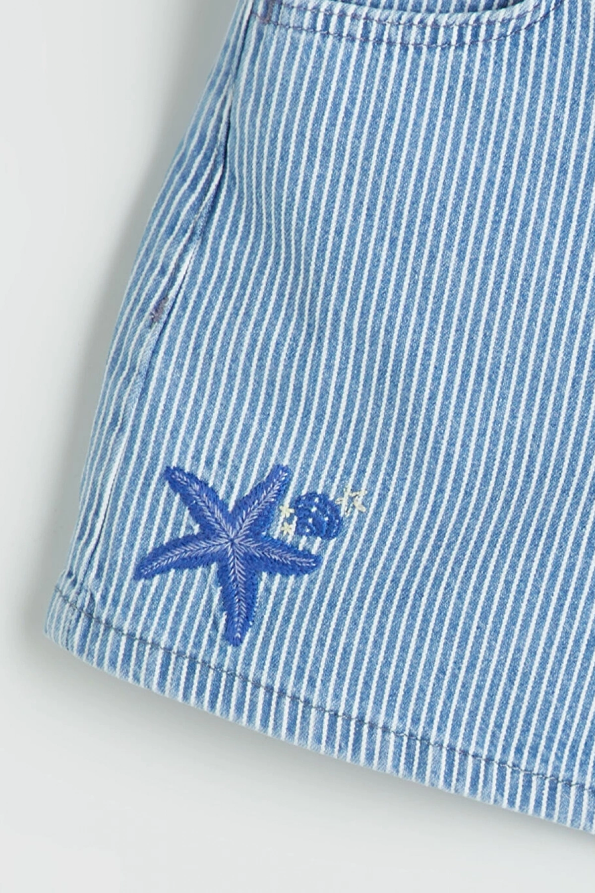 LCW Kids Indigo Çizgili Kız Çocuk Jean Şort