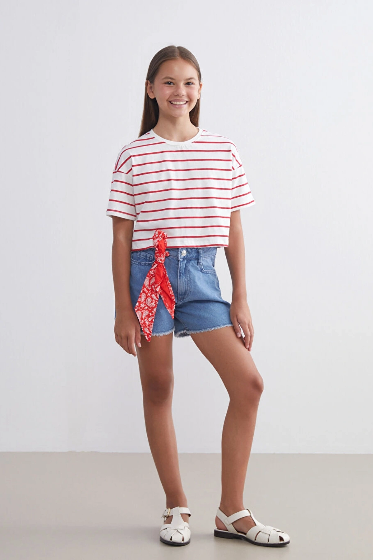 LCW Kids Mavi Kız Çocuk Jean Şort