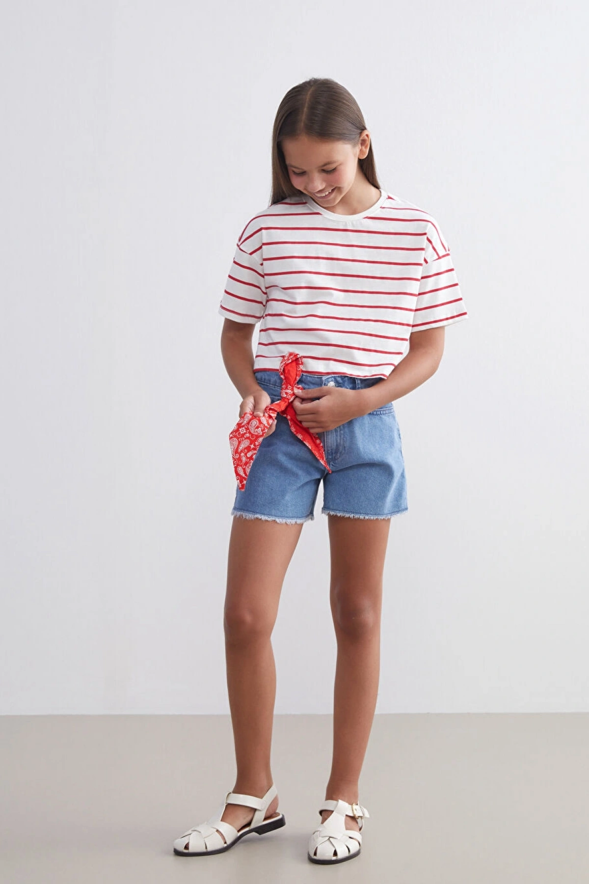 LCW Kids Mavi Kız Çocuk Jean Şort