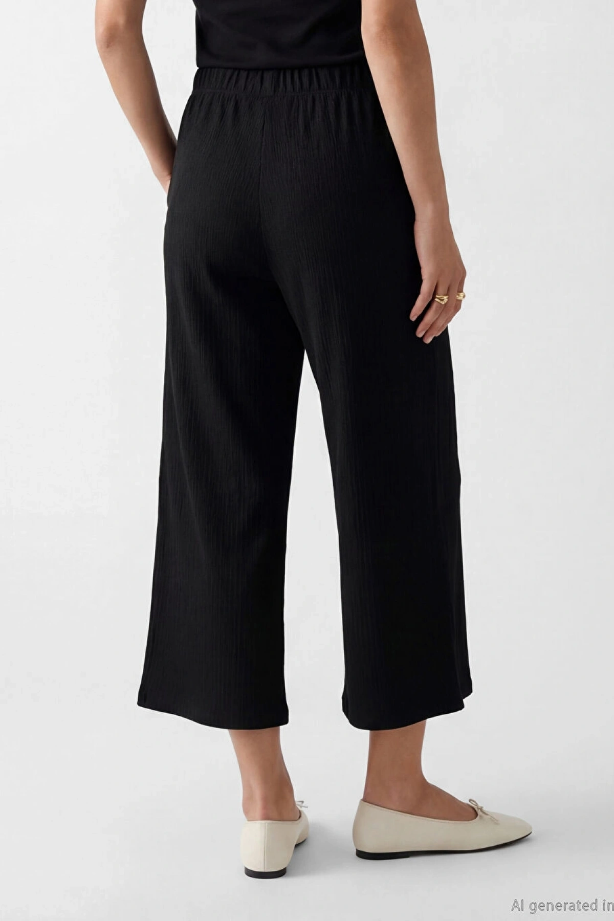 LC WAIKIKI Siyah Beli Lastikli Dokulu Kadın Kapri